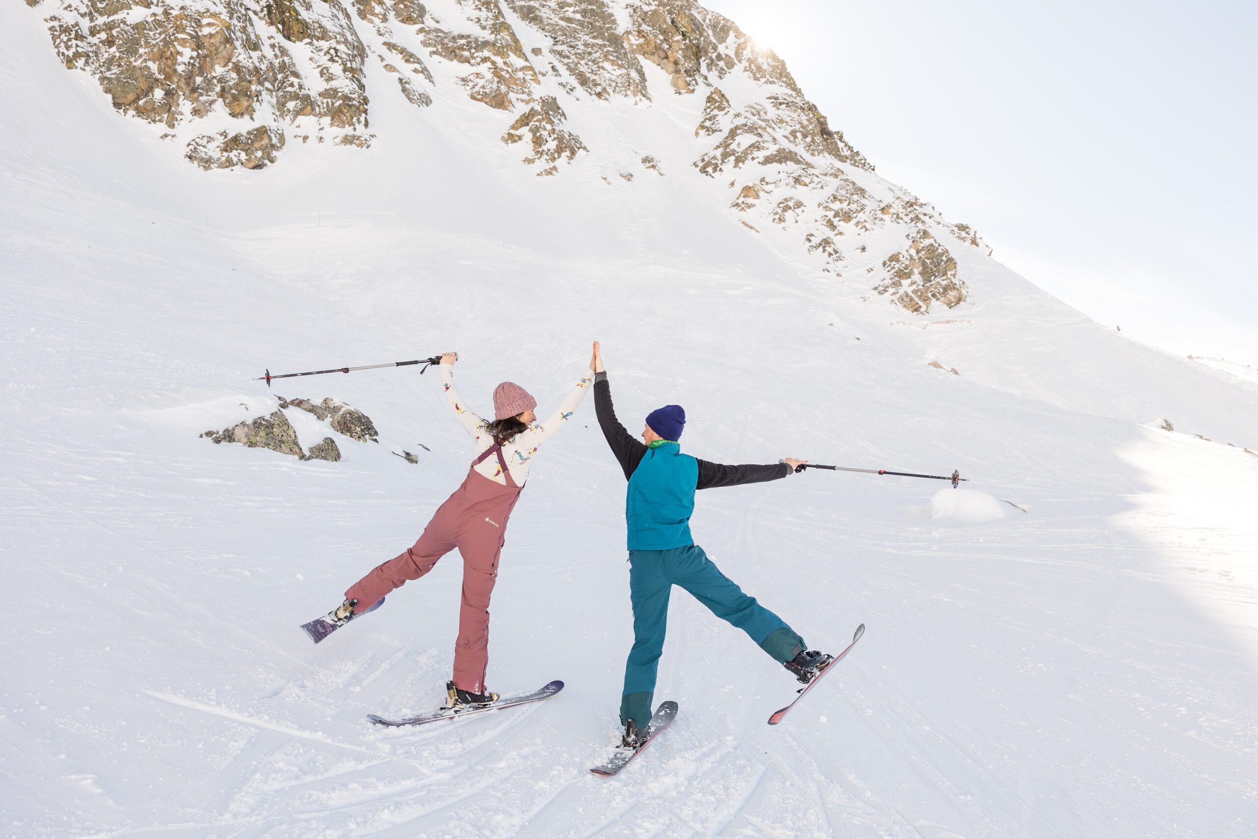 Colorado Ski Engagement Photoshoot